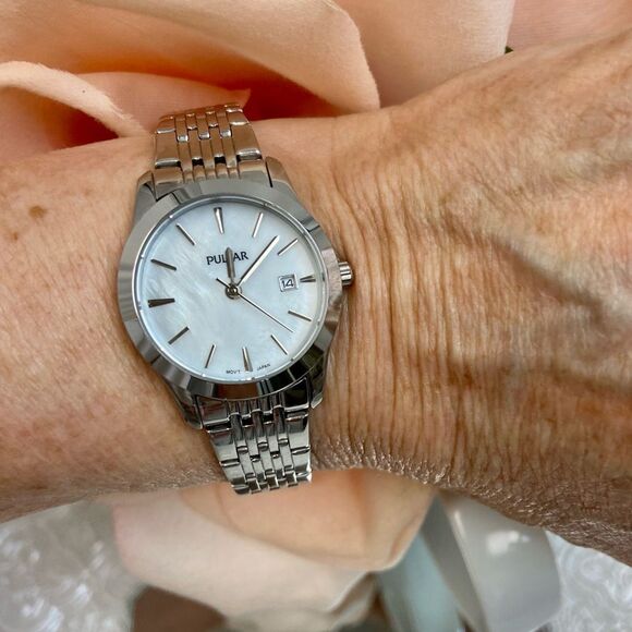 Pulsar by Seiko Classic Ladies Mother of Pearl Dial Watch - Picture 7 of 14